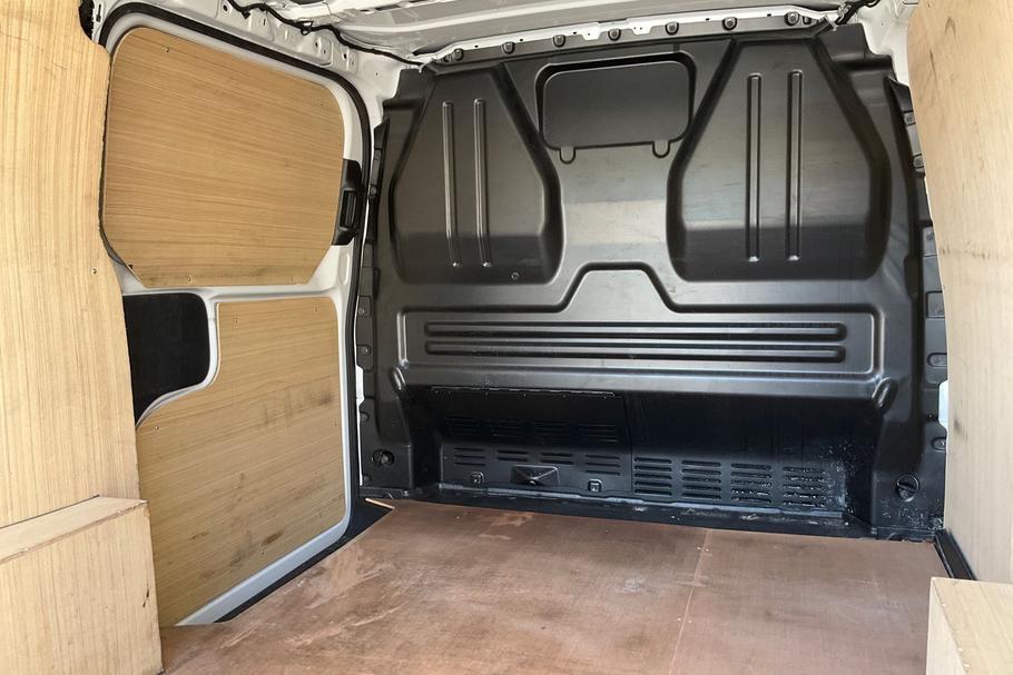 Used FORD TRANSIT CUSTOM WT25UGX 4