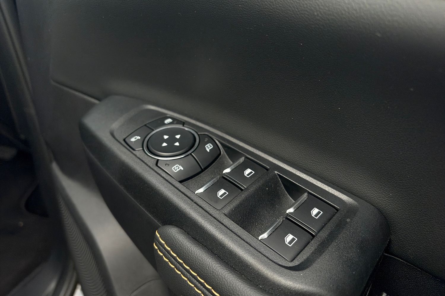 Ford RANGER Photo 28