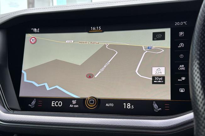 VOLKSWAGEN Touareg Photo 14