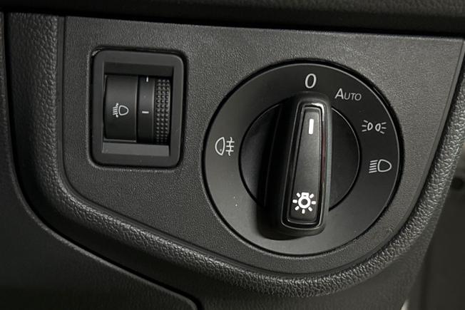 VOLKSWAGEN Polo Photo 24