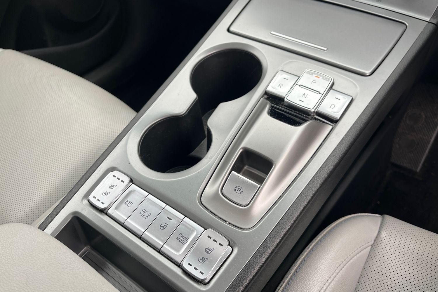 Hyundai KONA Photo 38