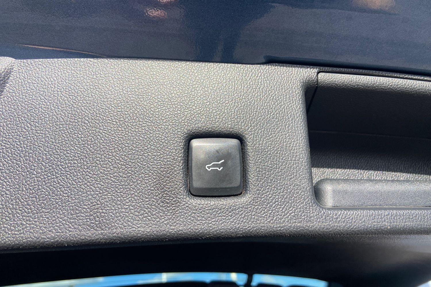 Ford KUGA Photo 24