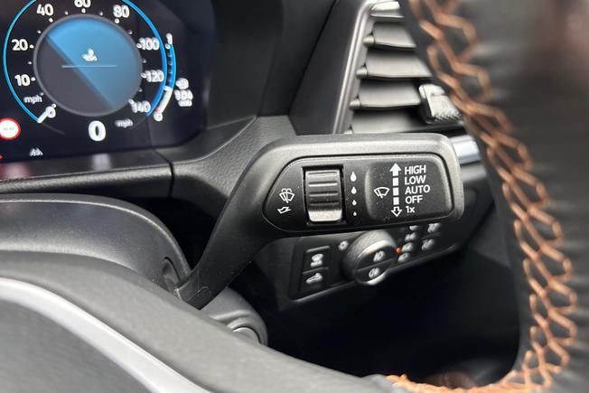 VOLKSWAGEN Amarok Photo 24