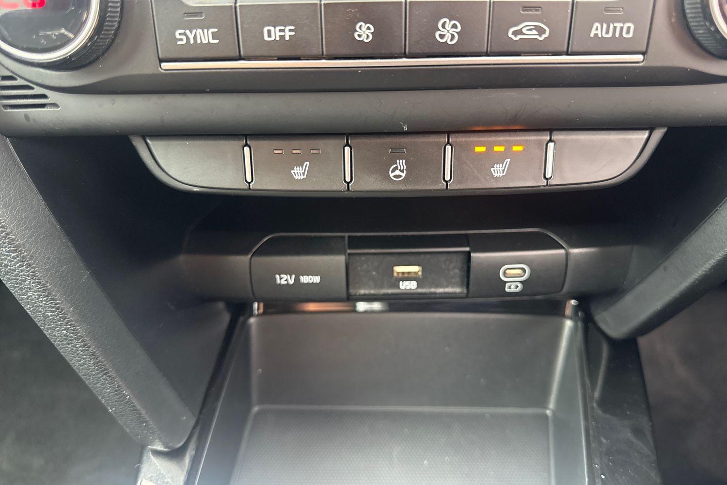 Kia CEED Photo 29