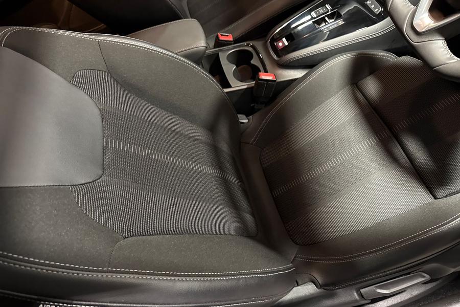 Vauxhall GRANDLAND Photo autoimg-3028a883d948122dba0c7cee97946d5abc3a7b9d.jpg