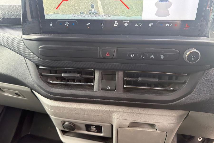 Ford TRANSIT CUSTOM Photo autoimg-3029af548e90f418a0b255bf561f508301d1ee87.jpg