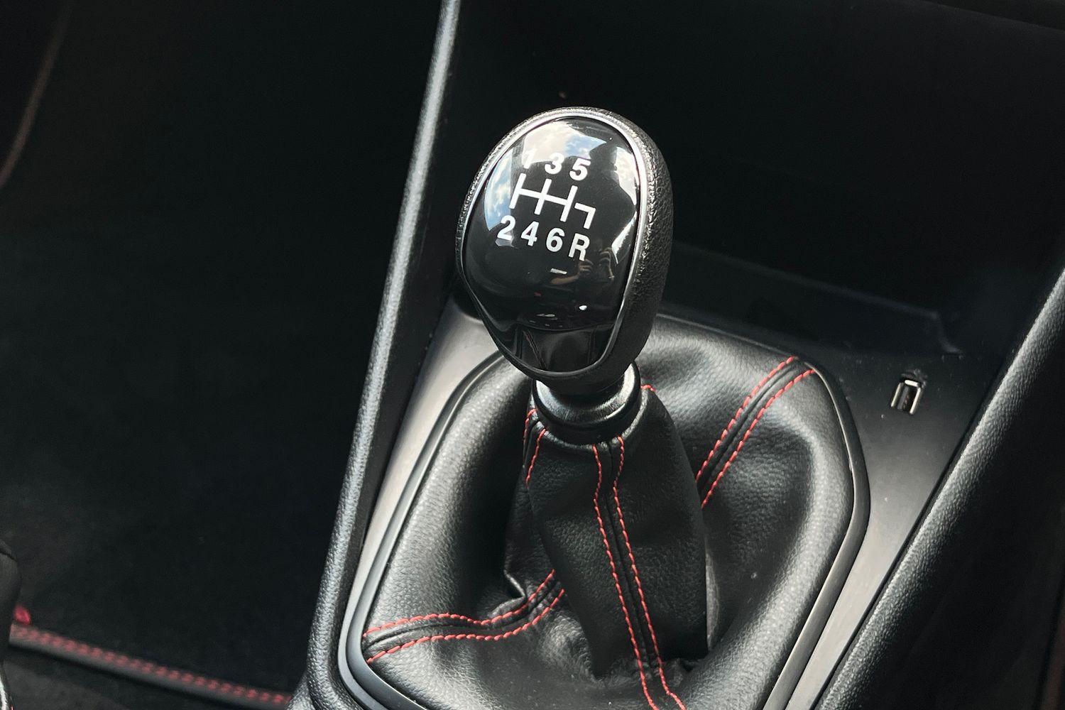 Ford FIESTA Photo 37