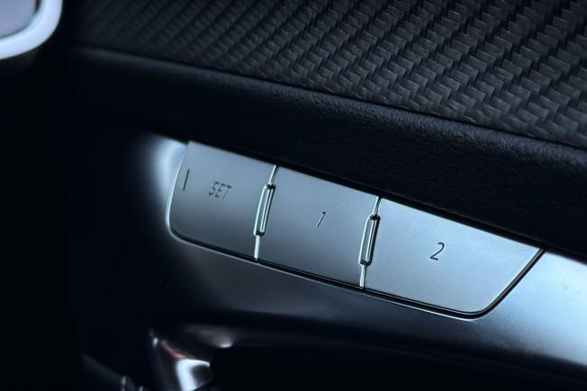 AUDI Rs6 Avant Photo 25