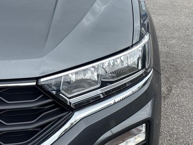 Volkswagen T-Roc Photo 19