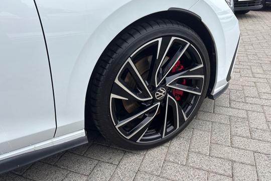 Volkswagen Golf Photo autoimg-3033da82f2ff614b10ce679124c12920691e8b62.jpg