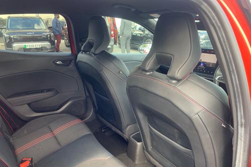 Renault CLIO Photo autoimg-303577e67ef72e2b229fac67295d0d62c1448ef8.jpg