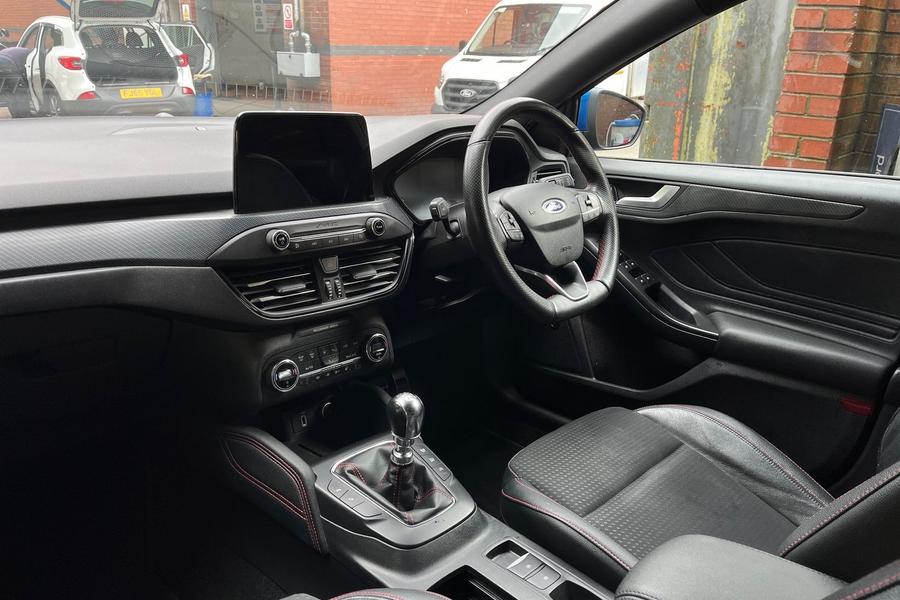 Ford Focus Photo autoimg-3038fe91005a743111df940548070d24b80c2380.jpg