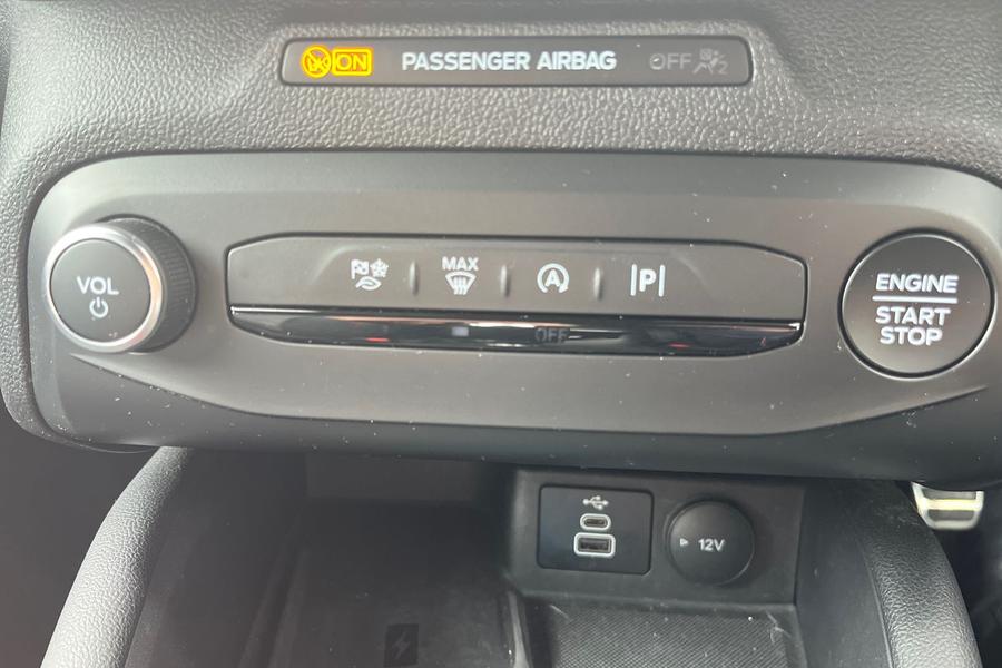 Ford Focus Photo autoimg-303bb729e9444b00a9d3cb5a52d5bb01cb9781fe.jpg