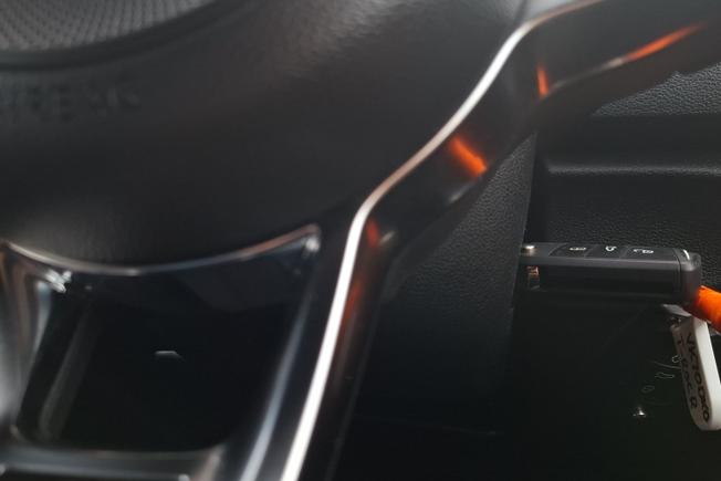 VOLKSWAGEN T-Roc Photo 33