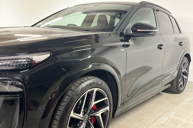 AUDI Q6 E-Tron Photo 40