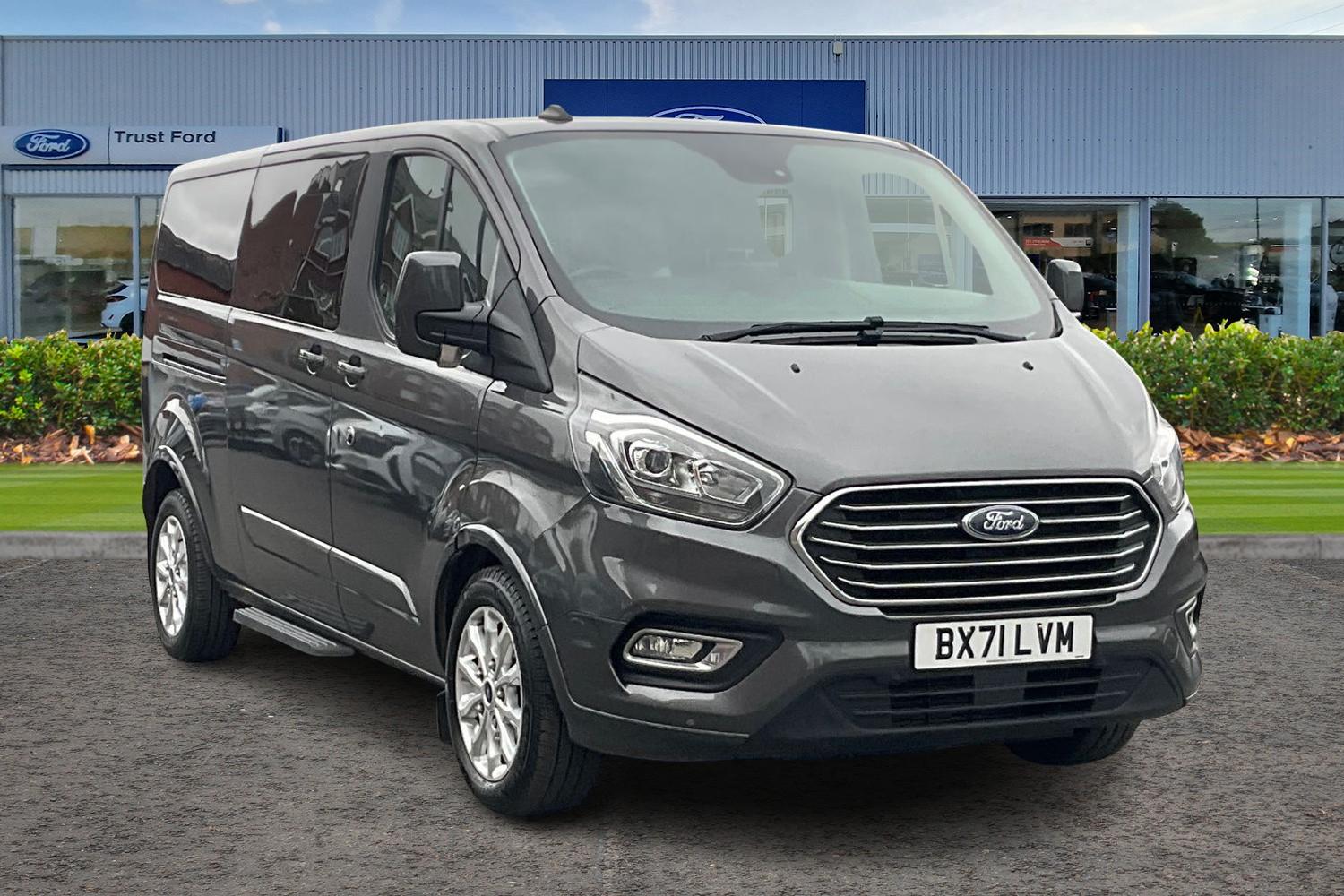 Ford TOURNEO CUSTOM Photo 0