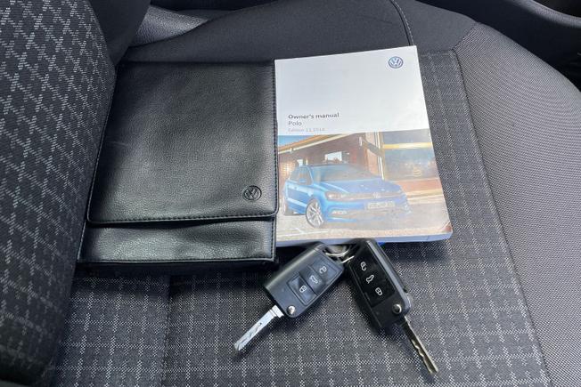 VOLKSWAGEN Polo Photo 34