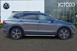 VOLKSWAGEN Tiguan Allspace Photo 4