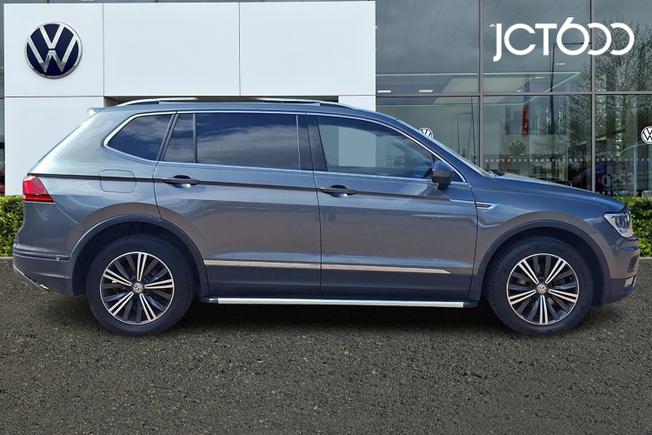 VOLKSWAGEN Tiguan Allspace Photo 4