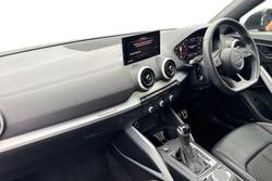 Audi Q2 Photo 2