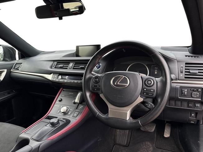 Lexus CT Photo 6