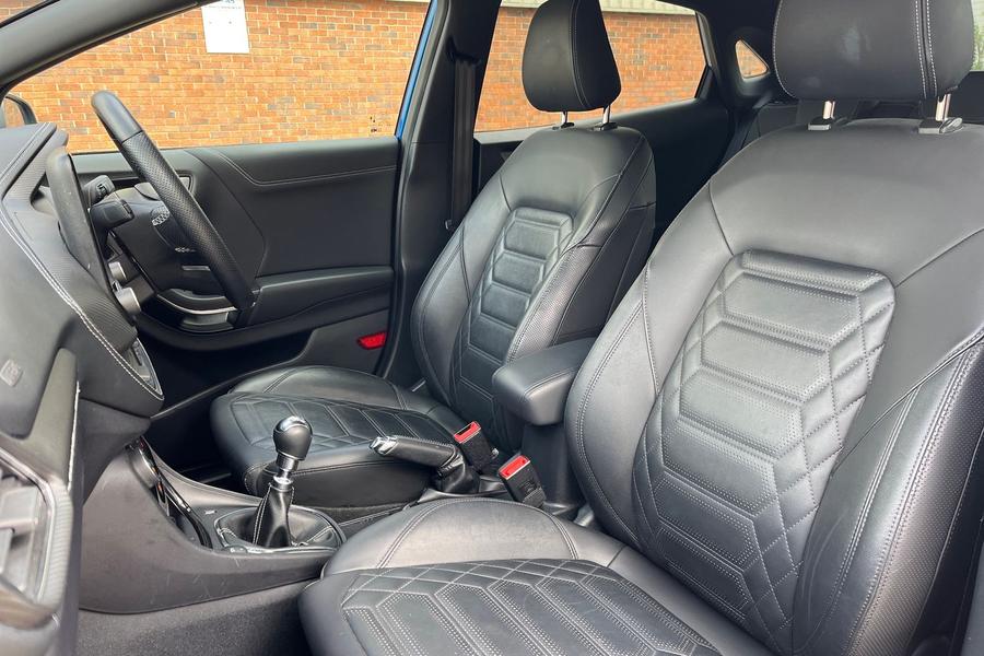 Ford Puma Photo autoimg-30504a223db2174bbb49066126fc894f62a4ac61.jpg