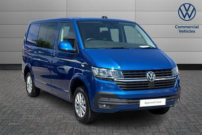 2023 VOLKSWAGEN Transporter 2.0 TDI T30 Highline Kombi Double Cab 5dr Diesel DSG FWD SWB Euro 6 (s/s) (150 ps) at JCT600