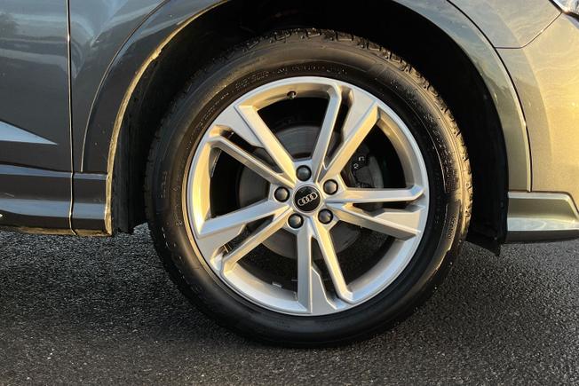 AUDI Q3 Photo 5