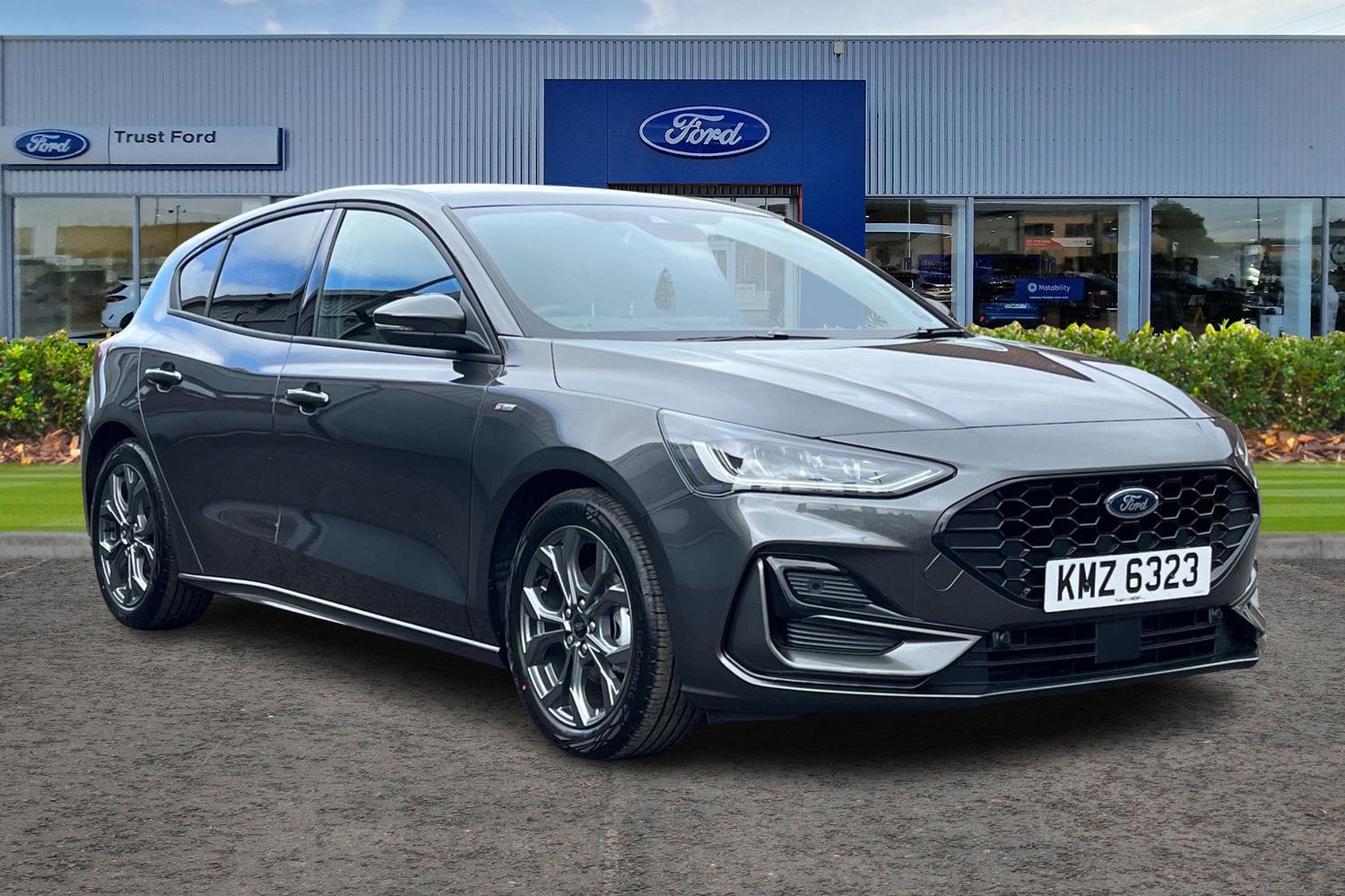 Ford FOCUS Photo 0