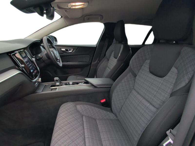 Used Volvo V60 FP23AOF 16