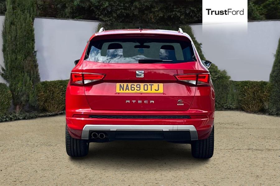 SEAT Ateca Photo autoimg-305de941763b879f83351b5d233812652c16eb7d.jpg