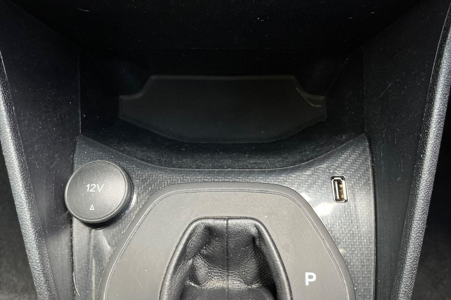 Ford FIESTA Photo 32