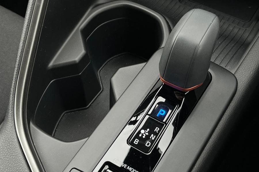 Toyota C-HR Photo autoimg-3066f51e5dcc955436bd80efec334c7432b34c1f.jpg