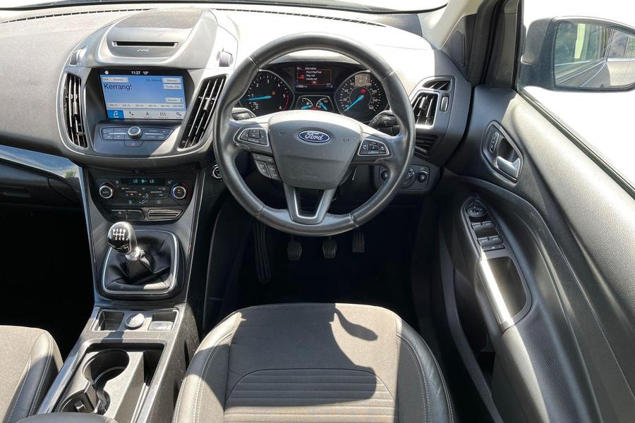 Ford KUGA Photo autoimg-3067f089843a072ae5767b90b96b8bc64b6650e5.jpg