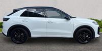 Volkswagen T-Roc Photo 3