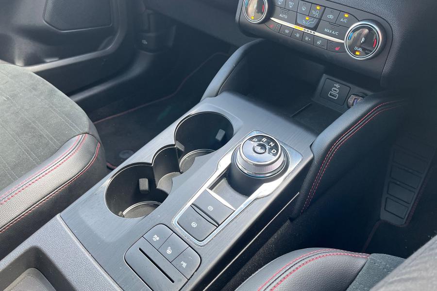 Ford KUGA Photo autoimg-30791f6c0097b880e24a1afbc1784eaeaa916860.jpg