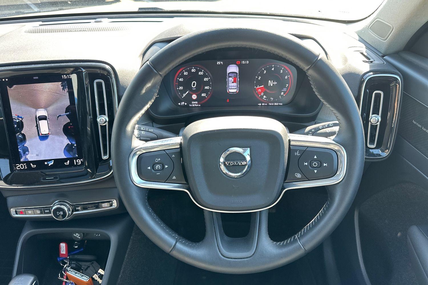 Volvo XC40 Photo 11