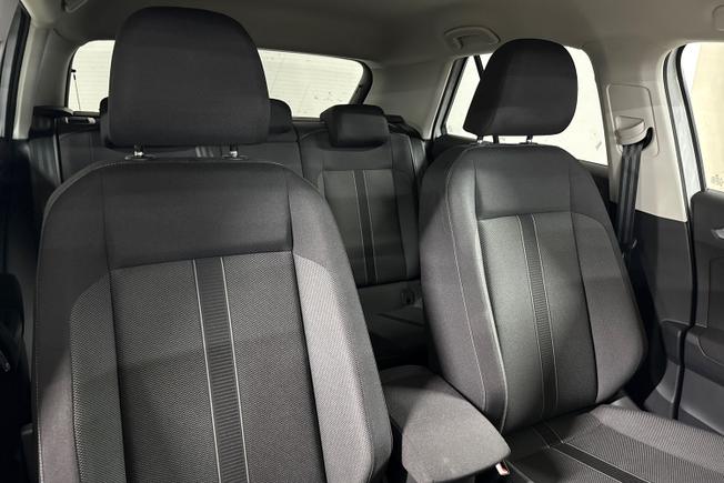 VOLKSWAGEN T-Roc Photo 25