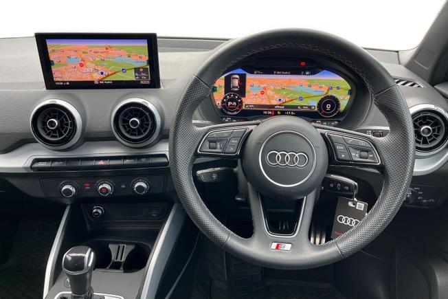 AUDI Q2 Photo 11