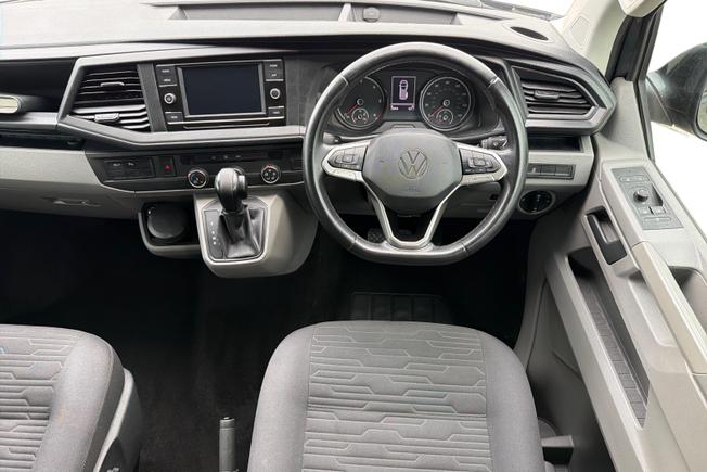 VOLKSWAGEN Transporter Shuttle Photo 11