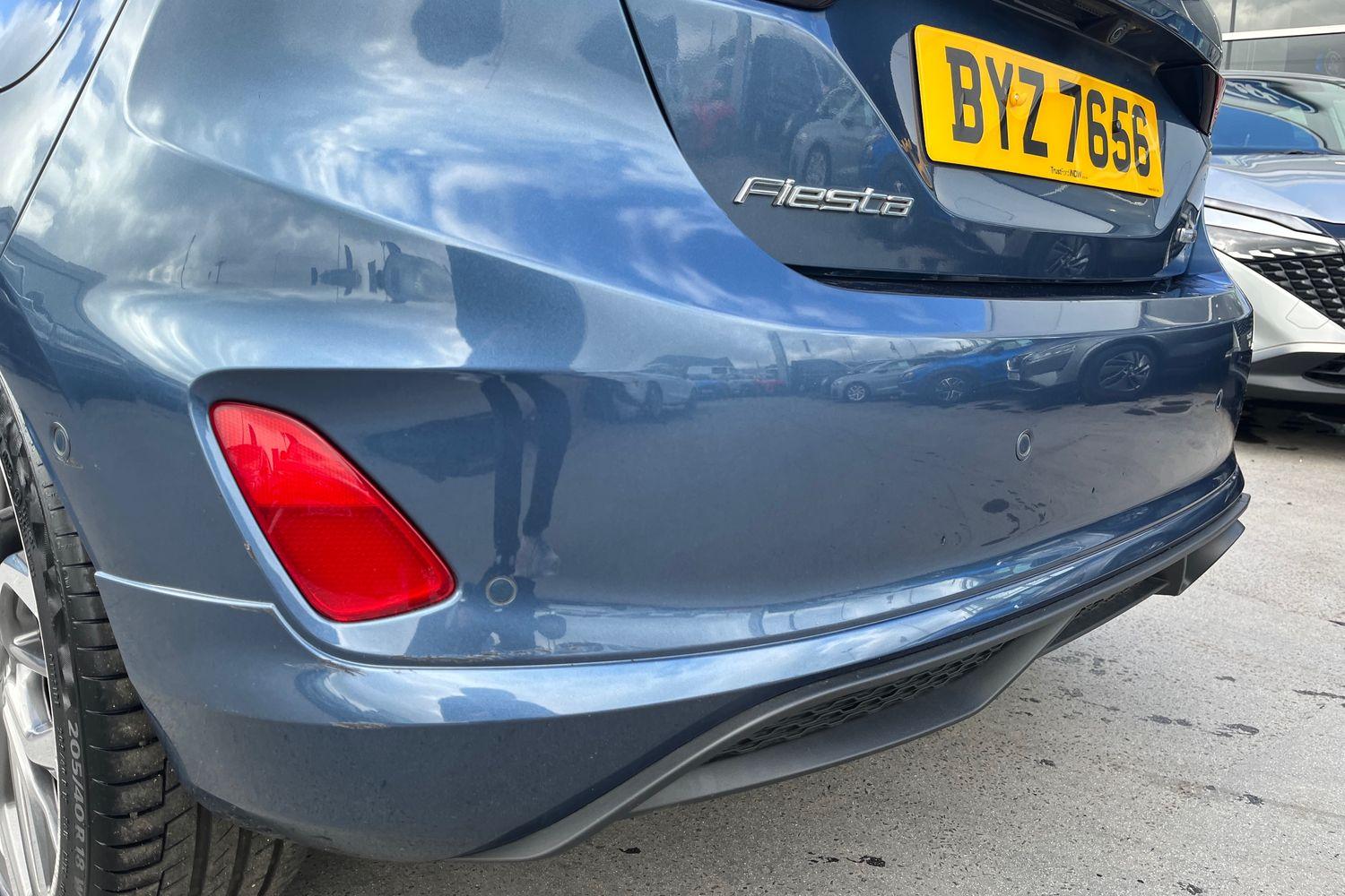 Ford FIESTA Photo 21