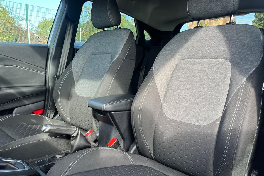 Ford PUMA Photo autoimg-308df631e9074123df85735ee9e9ef5475c7c442.jpg