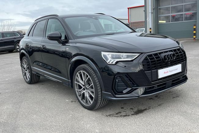 AUDI Q3 Photo 25