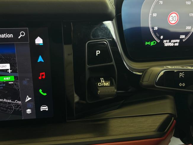 PORSCHE Cayenne Photo 12