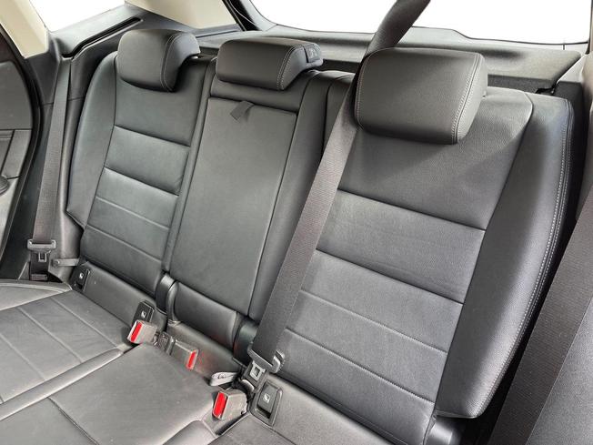 BMW 2 Series Active Tourer Photo 9