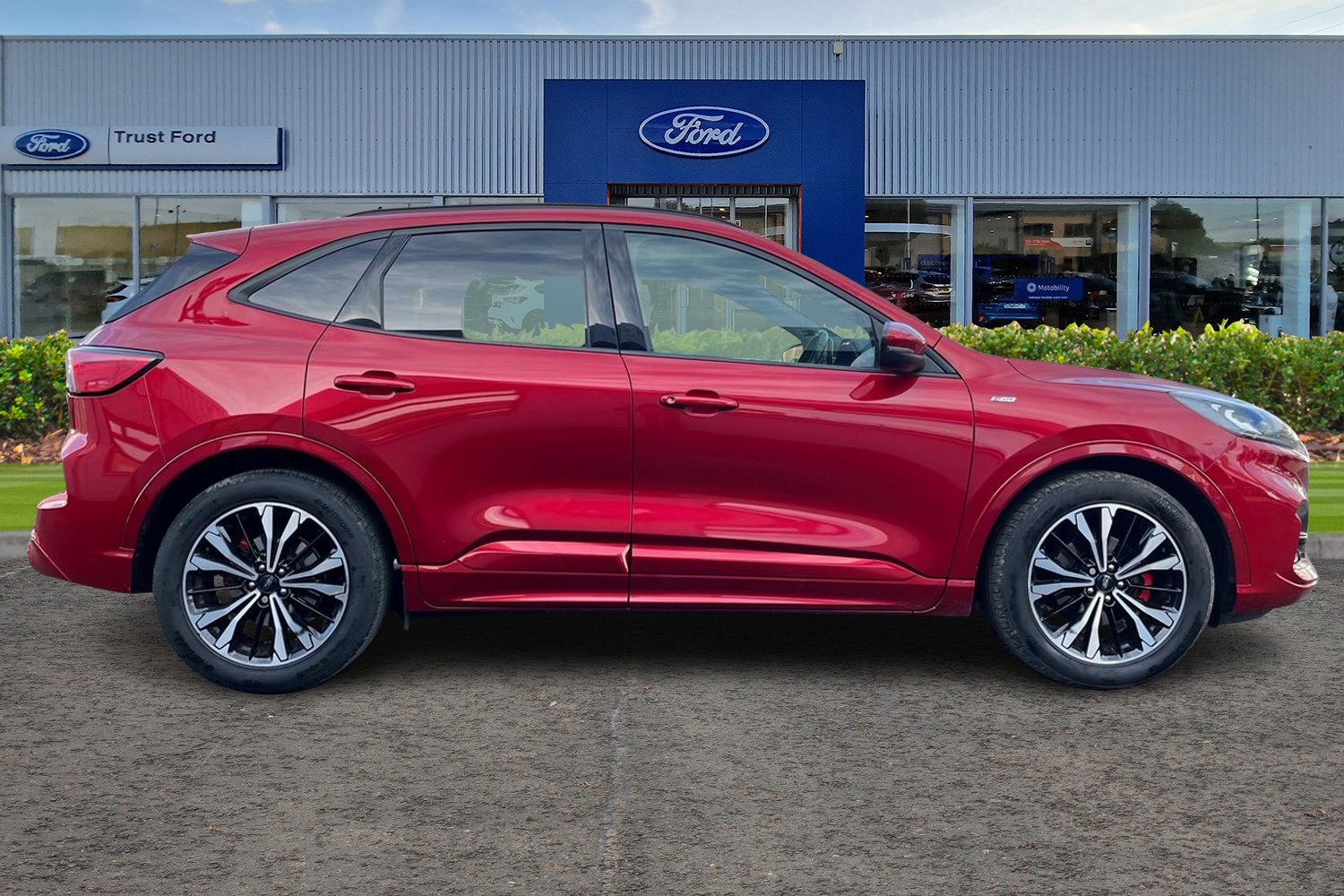 Ford KUGA Photo 2