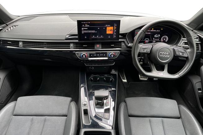 Audi A4 Photo 10
