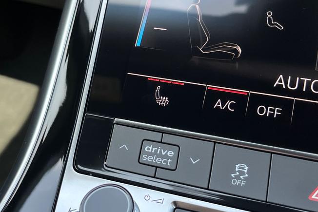 Audi Q7 Photo 23