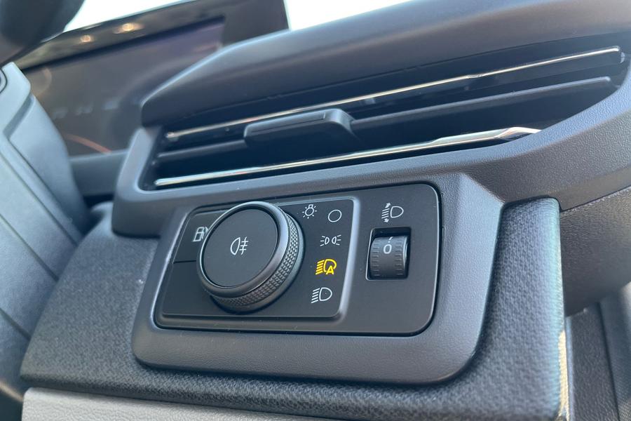 Ford TOURNEO CUSTOM Photo autoimg-309b45e443795d85efad9a733402f3b8604b4cb5.jpg