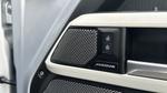Land Rover Defender Photo 23